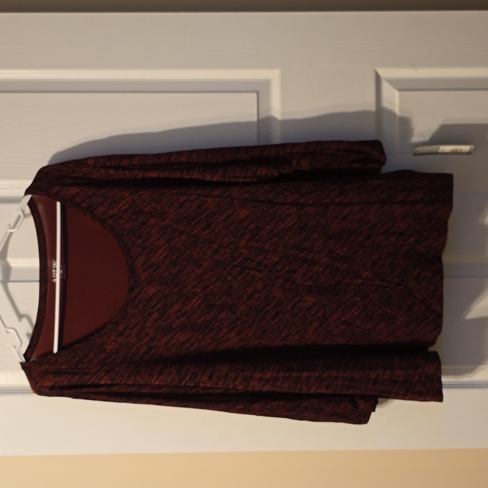 Apt 9 Size 2 Long sleeve blouse